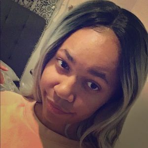 Kryssma Ombre Silver Lace front Wig